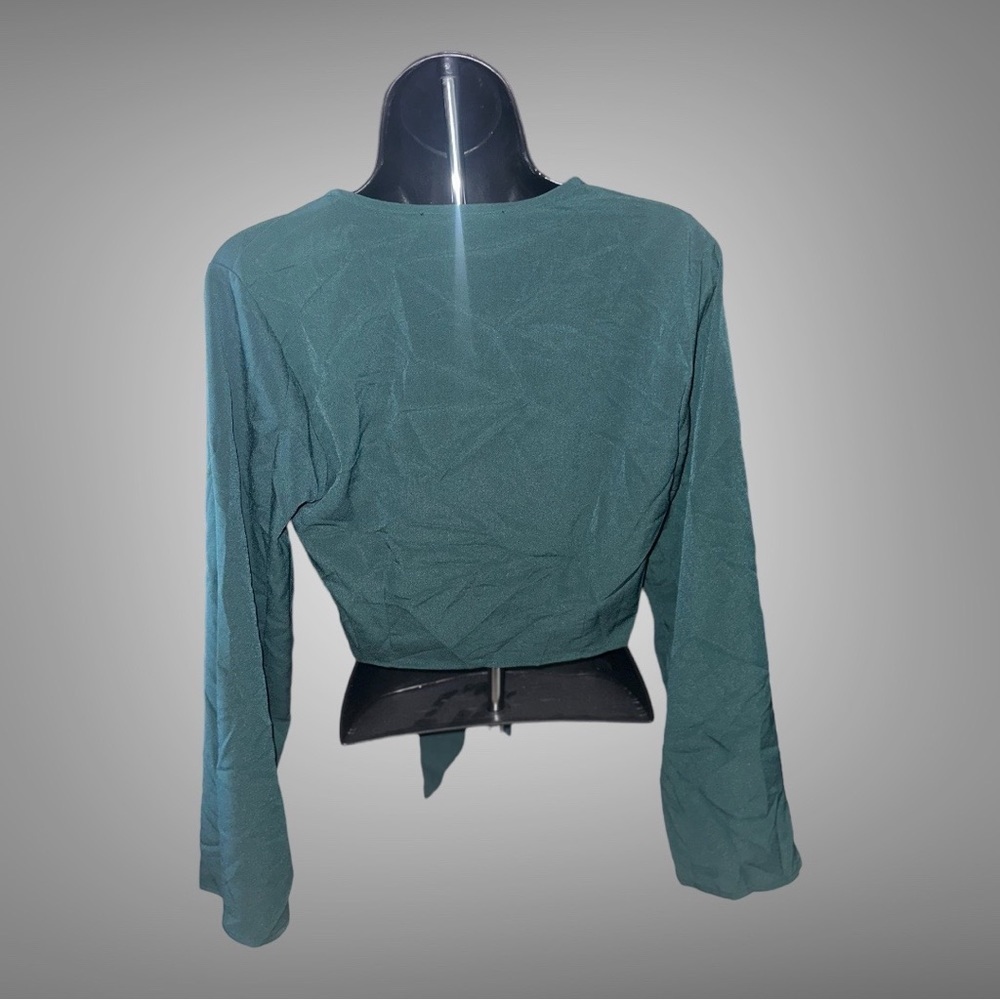 Forever 21 Green Button Down Crop Top - Picture 2 of 3